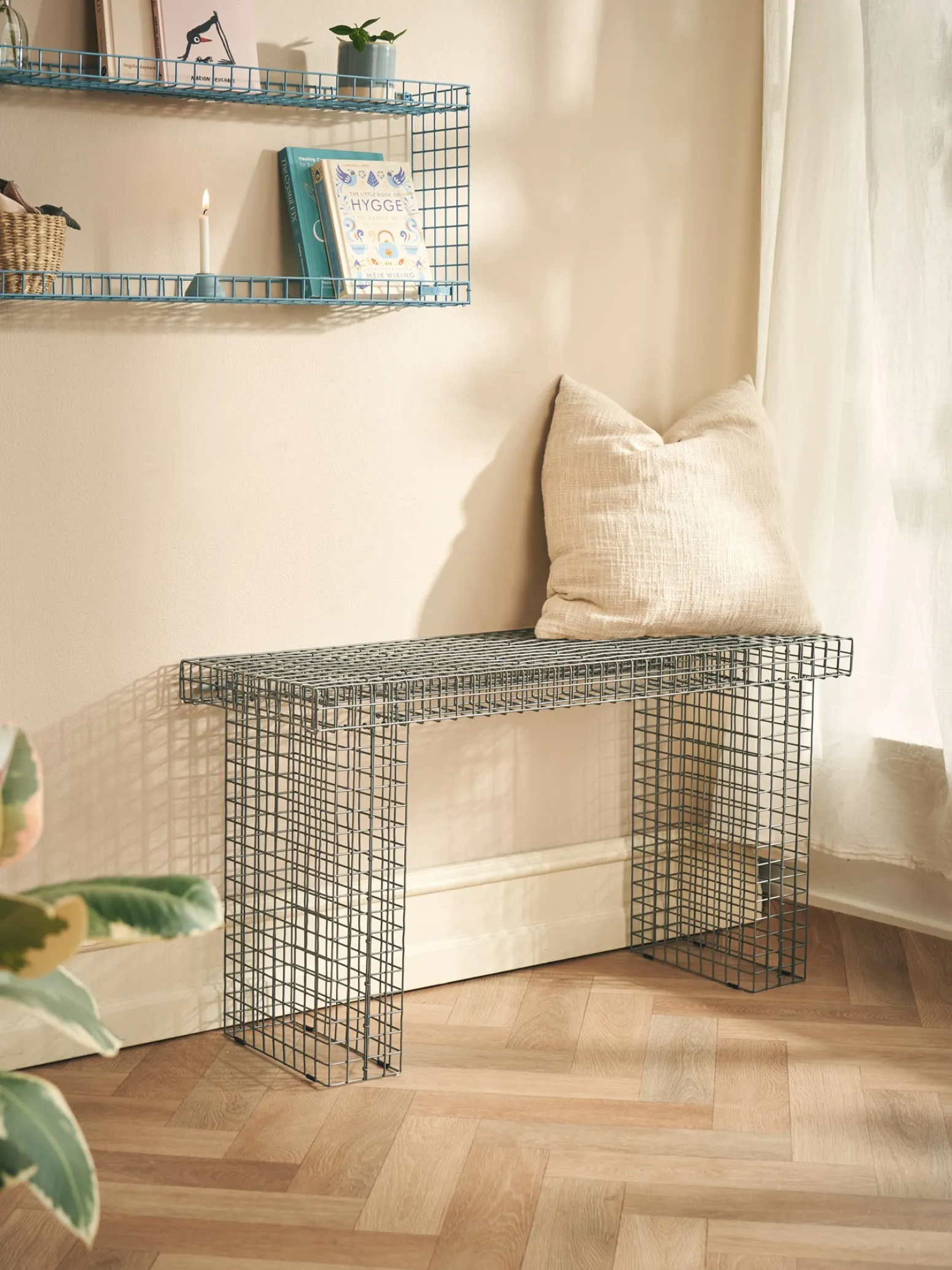 Søstrene Grene Schweiz Bänke<WIRE BENCH Bank